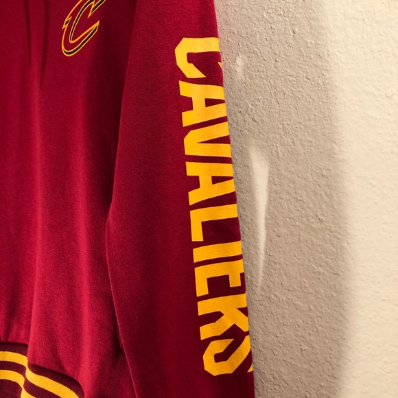 NBA UNK Cleveland Cavaliers Cowl Neck Sweatshirt - Picture 4 of 16